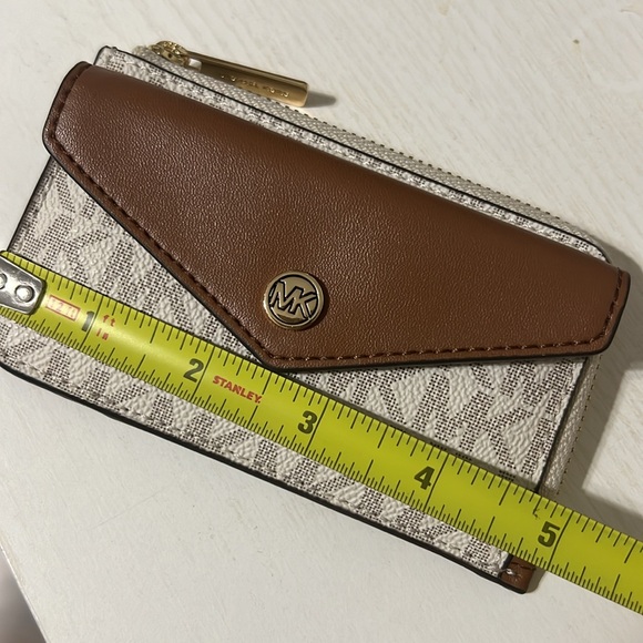 MK Card Holder 🌺 - Picture 6 of 8